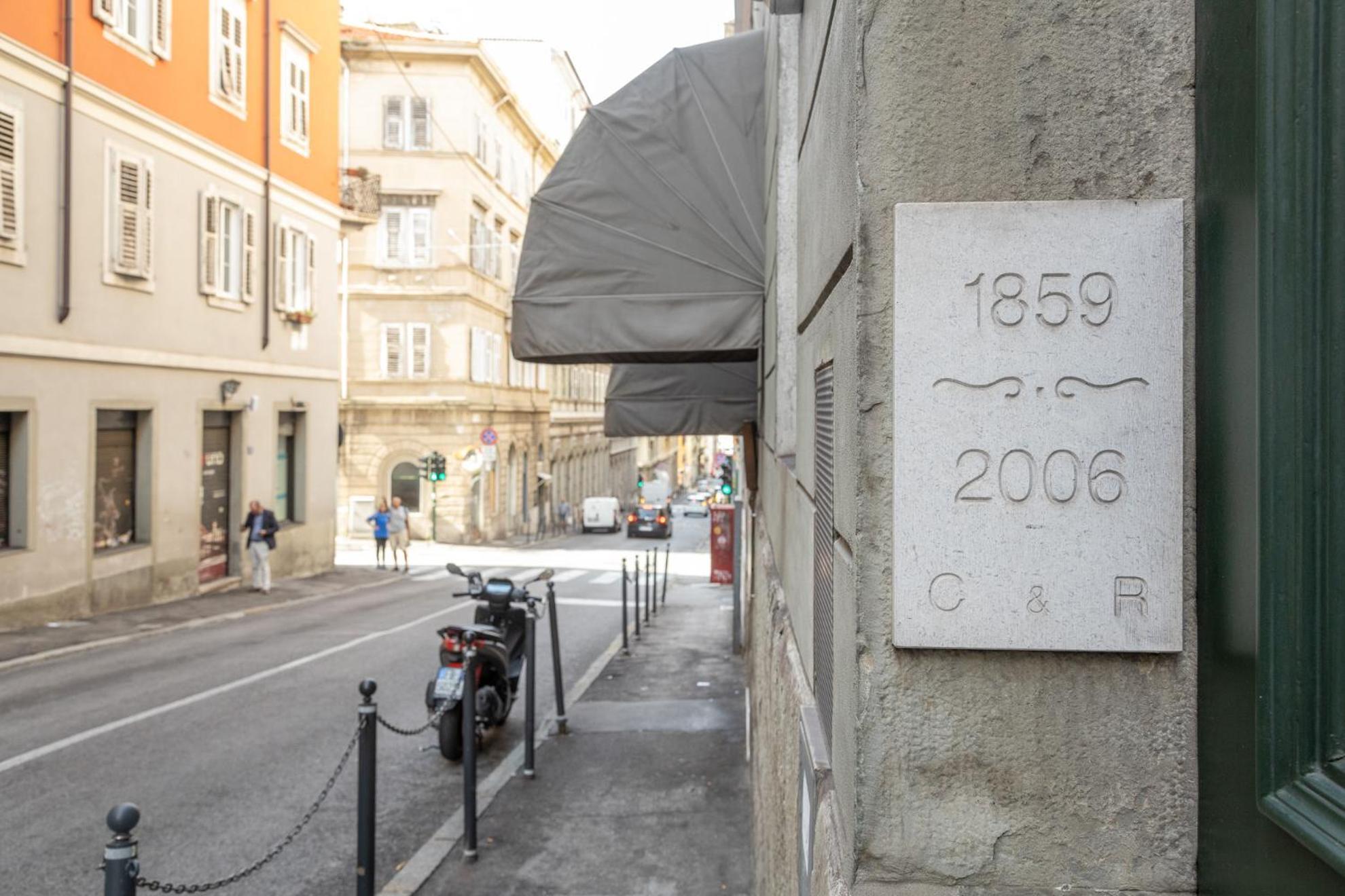 La Casa In Viale Lejlighed Trieste Eksteriør billede